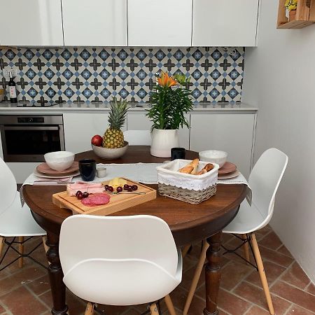 Stylish Townhouse With Gallery In The Heart Of Tavira For Two Extérieur photo