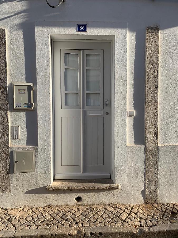 Stylish Townhouse With Gallery In The Heart Of Tavira For Two Extérieur photo